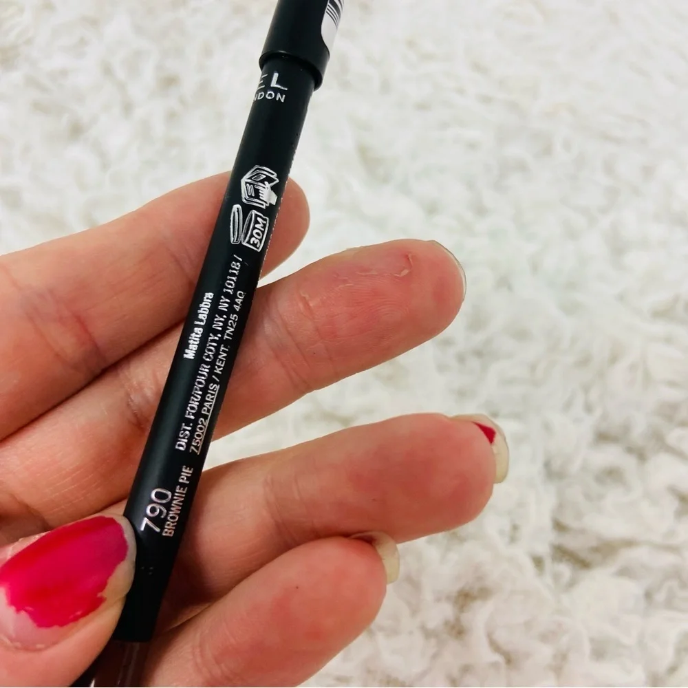 New Rimmel London Long-Lasting brownie pie Eyeliner Pencil